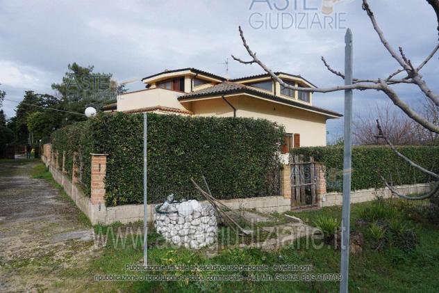 casa indipendente in vendita a Falconara Marittima