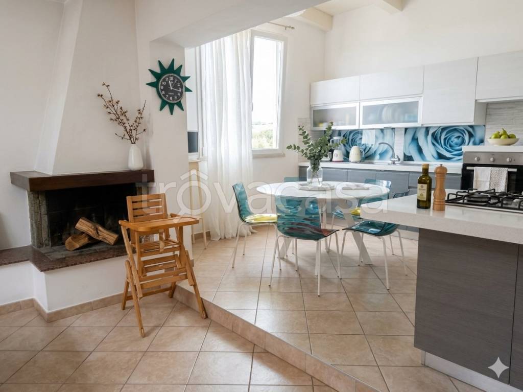 appartamento in vendita a Falconara Marittima in zona Castelferretti