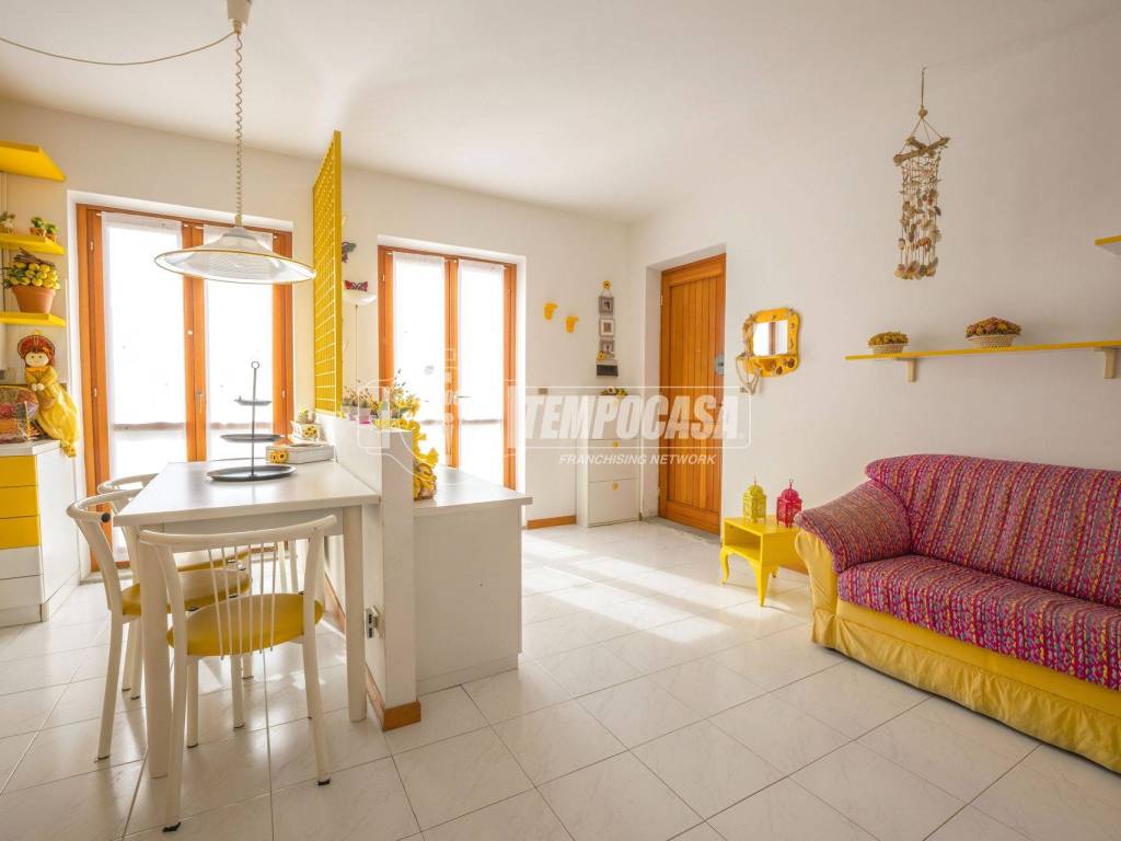 appartamento in vendita a Falconara Marittima
