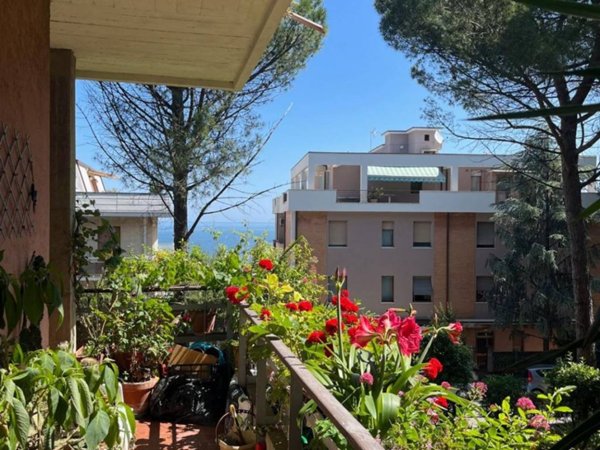 appartamento in vendita a Falconara Marittima in zona Falconara Alta