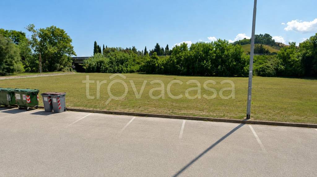 casa indipendente in vendita a Falconara Marittima in zona Castelferretti