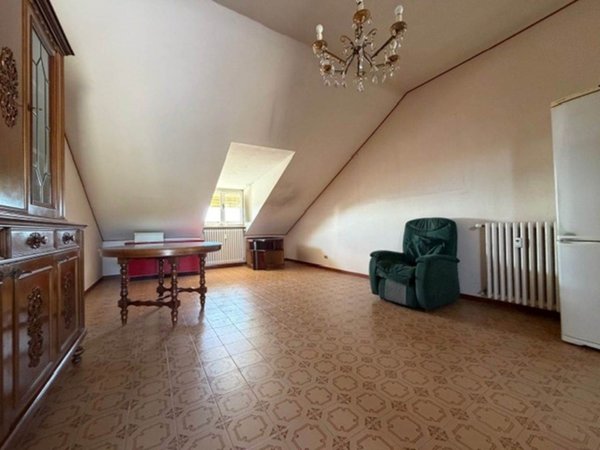 appartamento in vendita a Falconara Marittima in zona Castelferretti