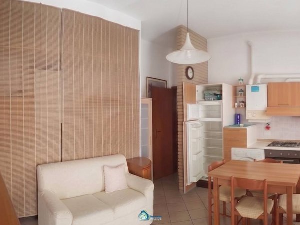 appartamento in vendita a Falconara Marittima in zona Castelferretti