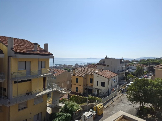 appartamento in vendita a Falconara Marittima in zona Falconara Alta