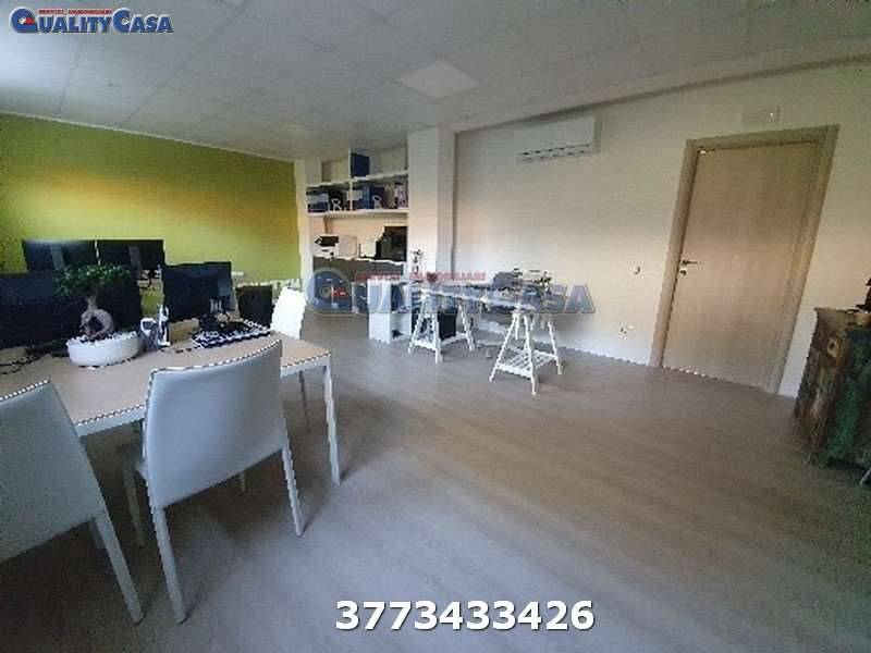 ufficio in vendita a Falconara Marittima in zona Castelferretti