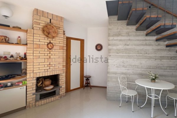 casa indipendente in vendita a Falconara Marittima in zona Falconara Alta