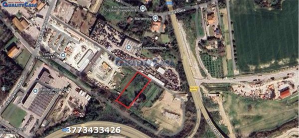 terreno edificabile in vendita a Falconara Marittima