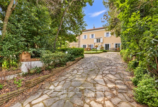 casa indipendente in vendita a Falconara Marittima in zona Falconara Alta