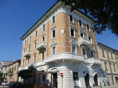 appartamento in vendita a Falconara Marittima