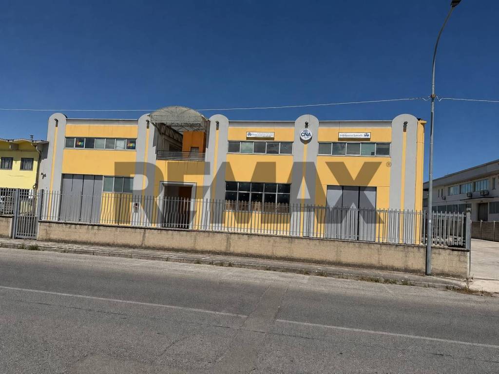 ufficio in vendita a Falconara Marittima