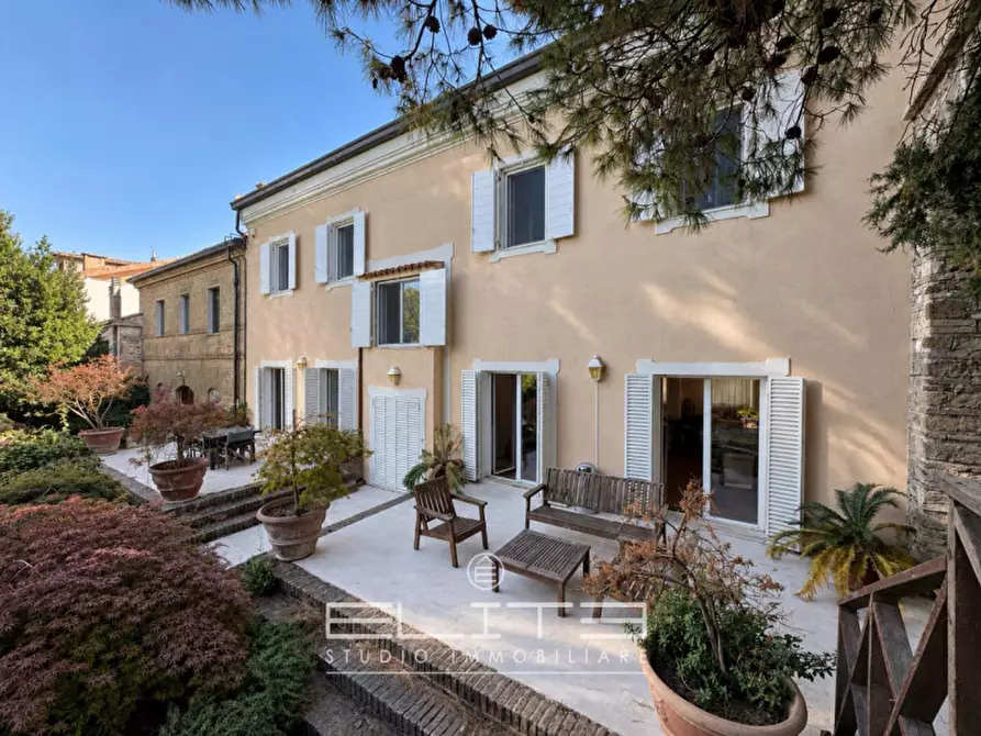 casa indipendente in vendita a Falconara Marittima in zona Falconara Alta