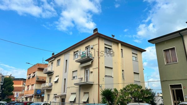 appartamento in vendita a Falconara Marittima in zona Palombina Vecchia