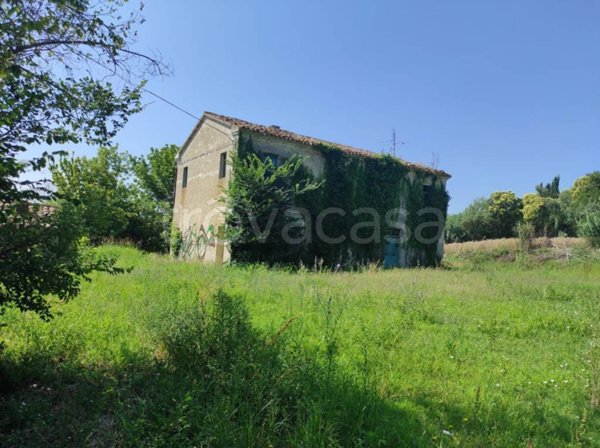 casa indipendente in vendita a Filottrano