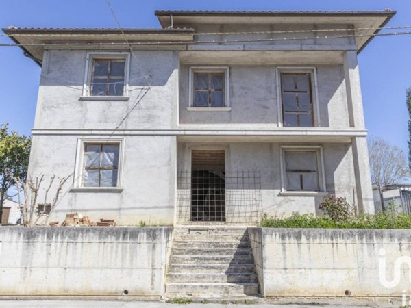 casa indipendente in vendita a Filottrano in zona Montoro