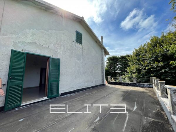 casa indipendente in vendita a Filottrano in zona Montoro