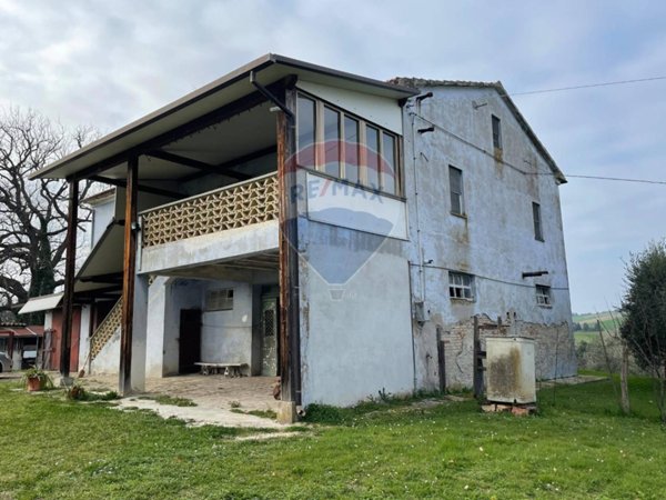 casa indipendente in vendita a Filottrano