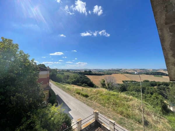 casa indipendente in vendita a Filottrano in zona Montoro