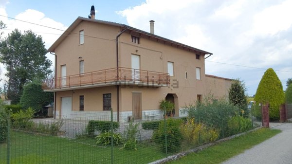 casa indipendente in vendita a Filottrano