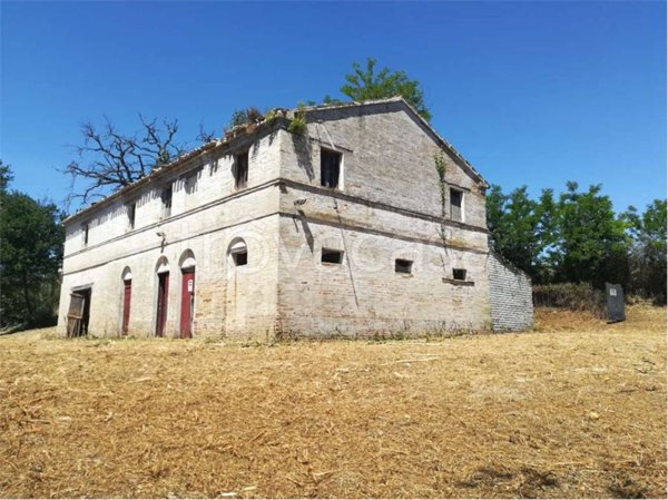 casa indipendente in vendita a Filottrano
