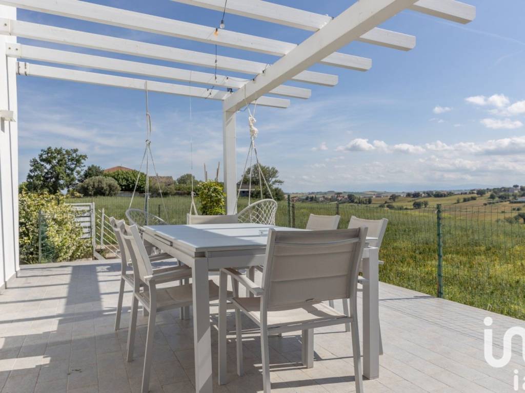 casa indipendente in vendita a Filottrano