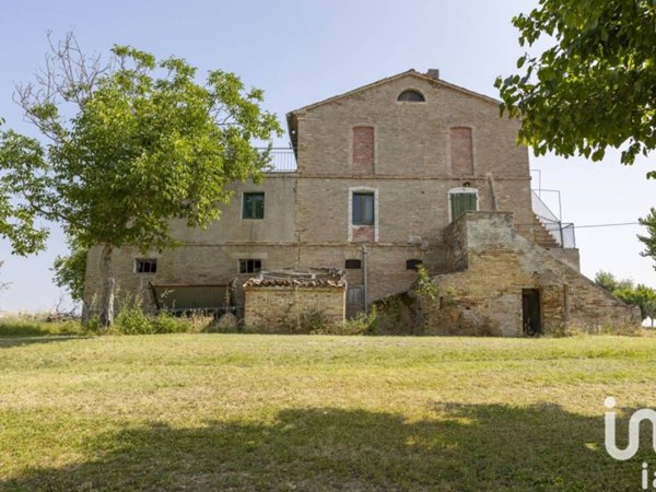 casa indipendente in vendita a Filottrano
