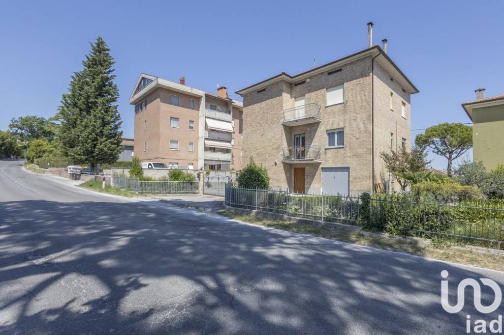 casa indipendente in vendita a Filottrano