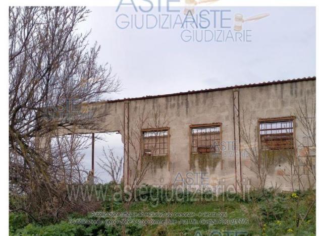locale commerciale in vendita a Filottrano
