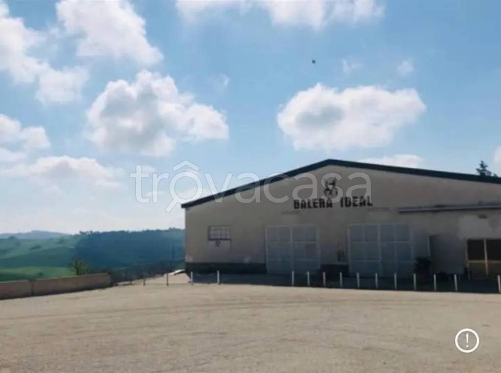 locale commerciale in vendita a Filottrano