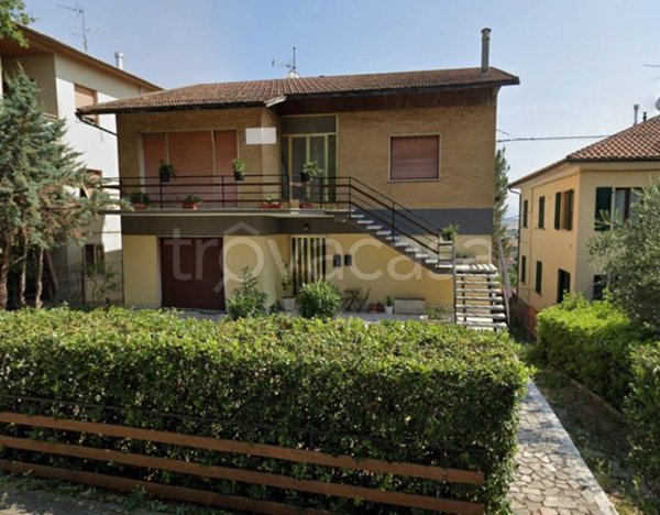 casa indipendente in vendita a Filottrano