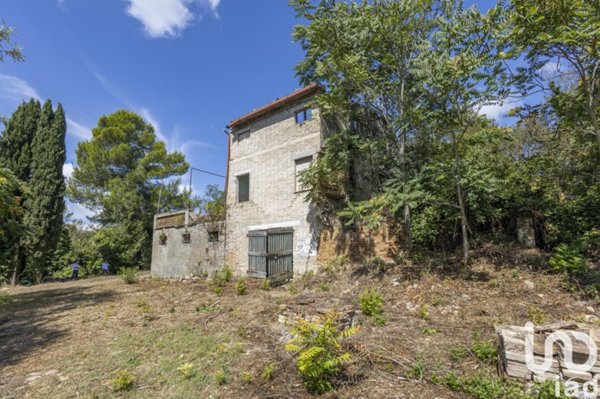 casa indipendente in vendita a Filottrano