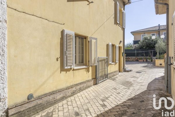 casa indipendente in vendita a Filottrano in zona San Biagio