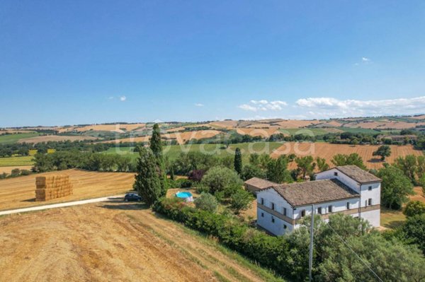 casa indipendente in vendita a Filottrano