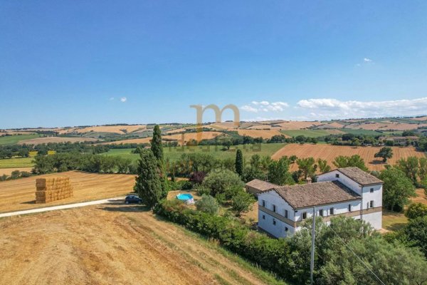 casa indipendente in vendita a Filottrano