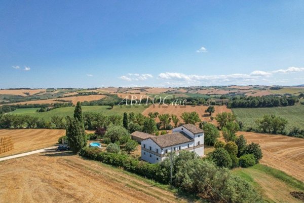 casa indipendente in vendita a Filottrano