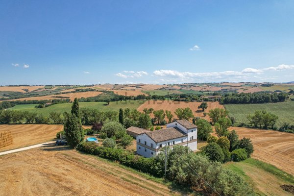 casa indipendente in vendita a Filottrano