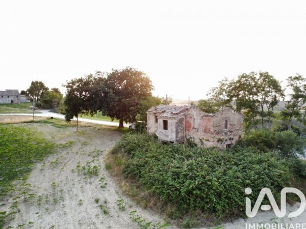 casale in vendita a Filottrano in zona Tornazzano