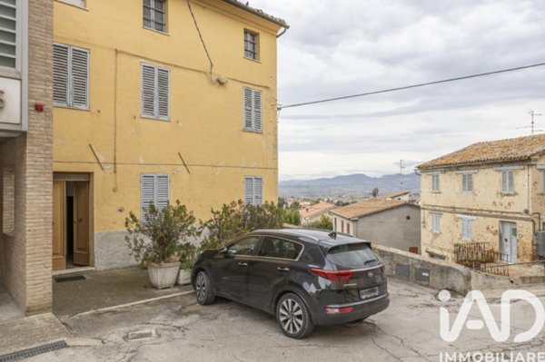 casa indipendente in vendita a Filottrano