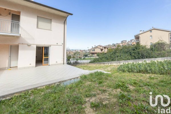 casa indipendente in vendita a Filottrano