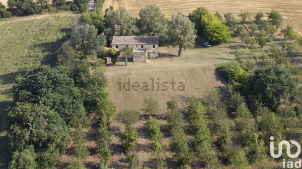 casa indipendente in vendita a Filottrano