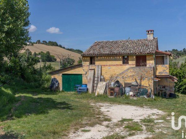 casa indipendente in vendita a Filottrano