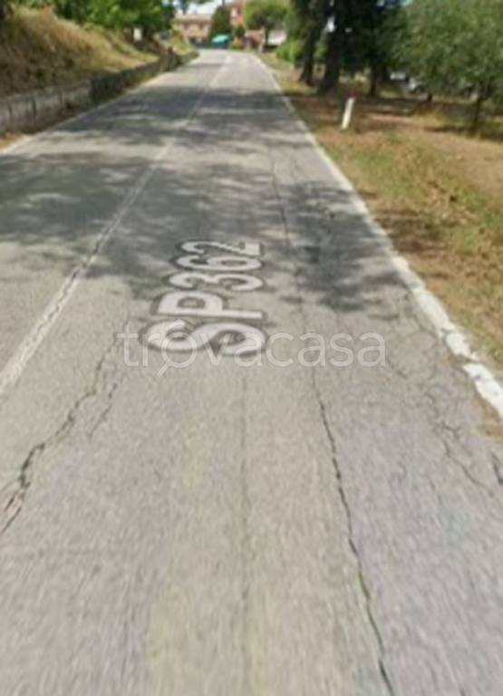 locale commerciale in vendita a Filottrano in zona Imbrecciata