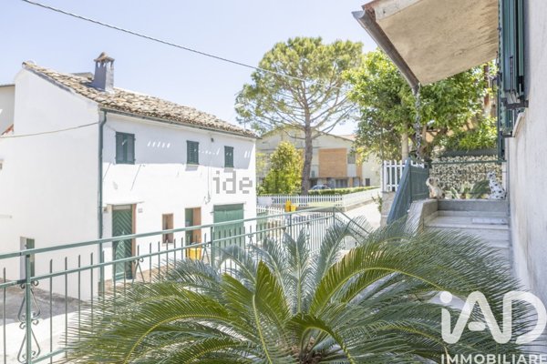 casa indipendente in vendita a Filottrano