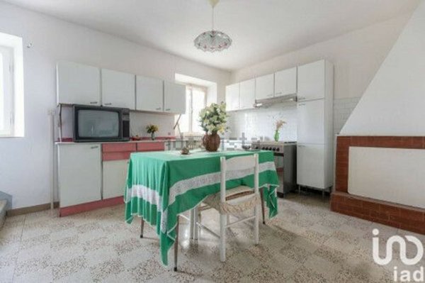 casa indipendente in vendita a Filottrano in zona Imbrecciata