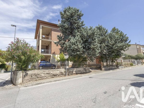 casa indipendente in vendita a Filottrano in zona Tornazzano
