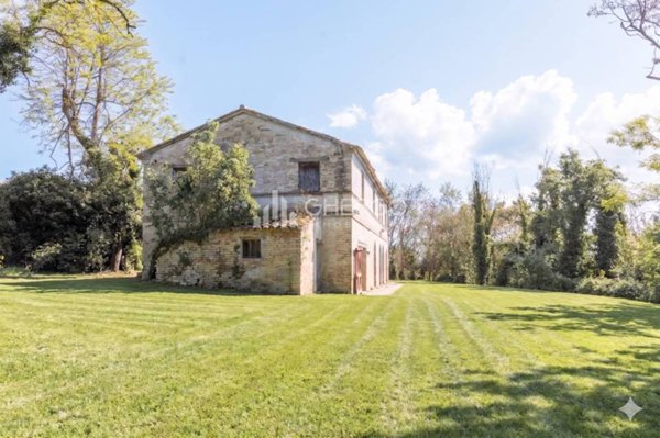 casa indipendente in vendita a Filottrano