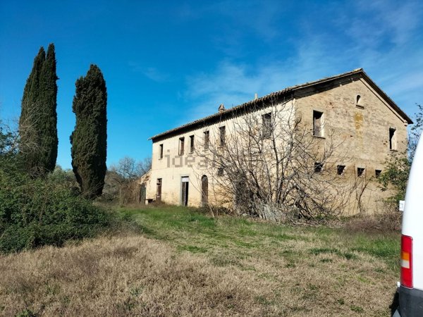 casale in vendita a Filottrano in zona Cantalupo