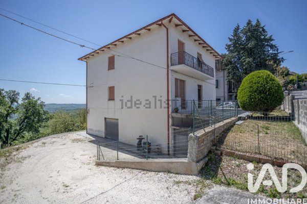 casa indipendente in vendita a Filottrano