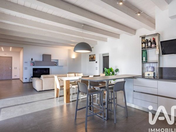 casa indipendente in vendita a Filottrano in zona Tornazzano