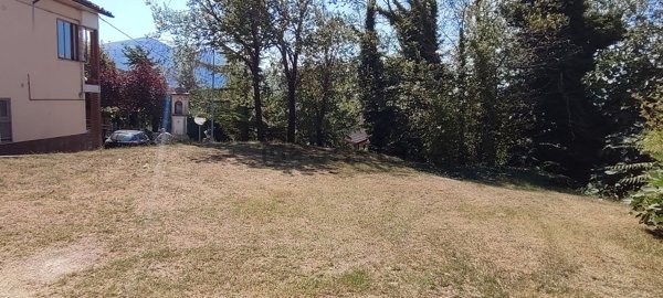 casa semindipendente in vendita a Genga in zona Colcello