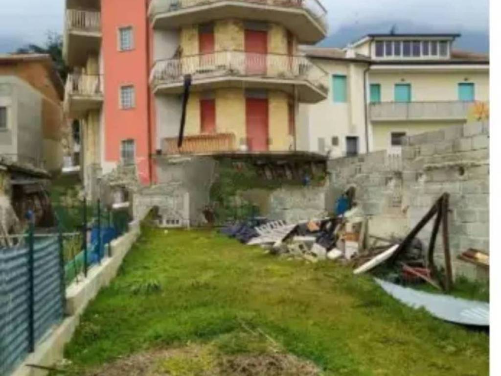 casa indipendente in vendita a Genga